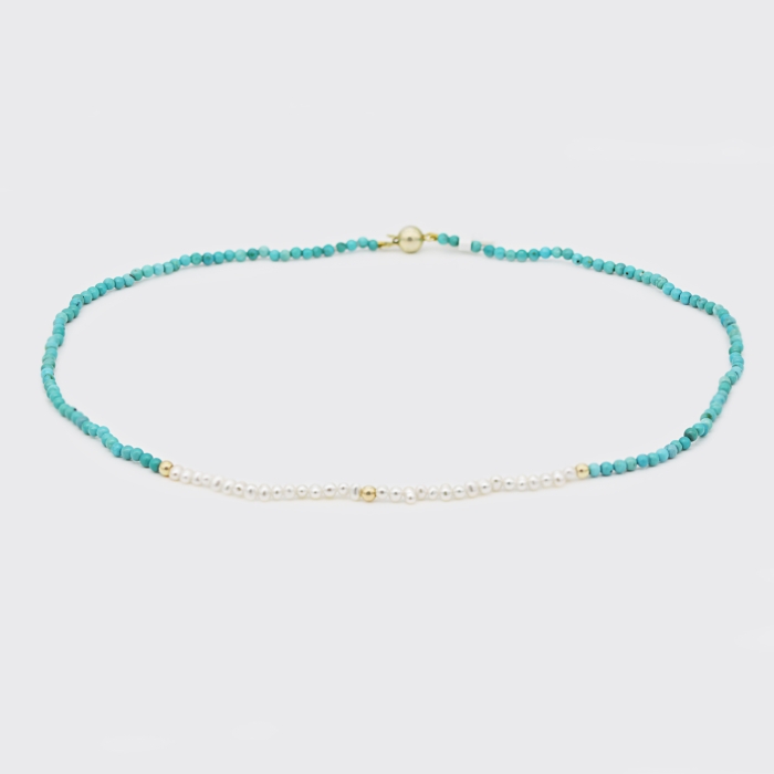 Türkiskette mit Perlen